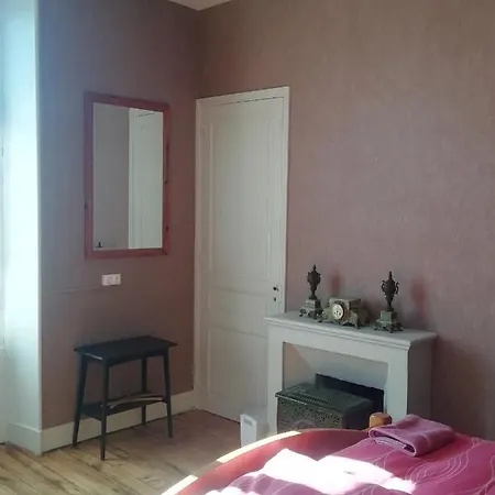 Bed & Breakfast Thunder Roadhouse 3*