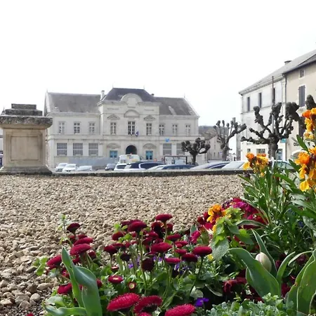 Thunder Roadhouse 3*